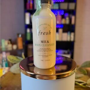 Fresh Milk Body Cleanser - White
